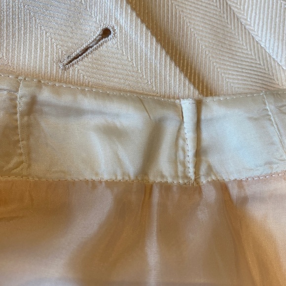 Vintage Louis Feraud Power Suit in Cream Wool - classic timeless piece - Picture 9 of 11